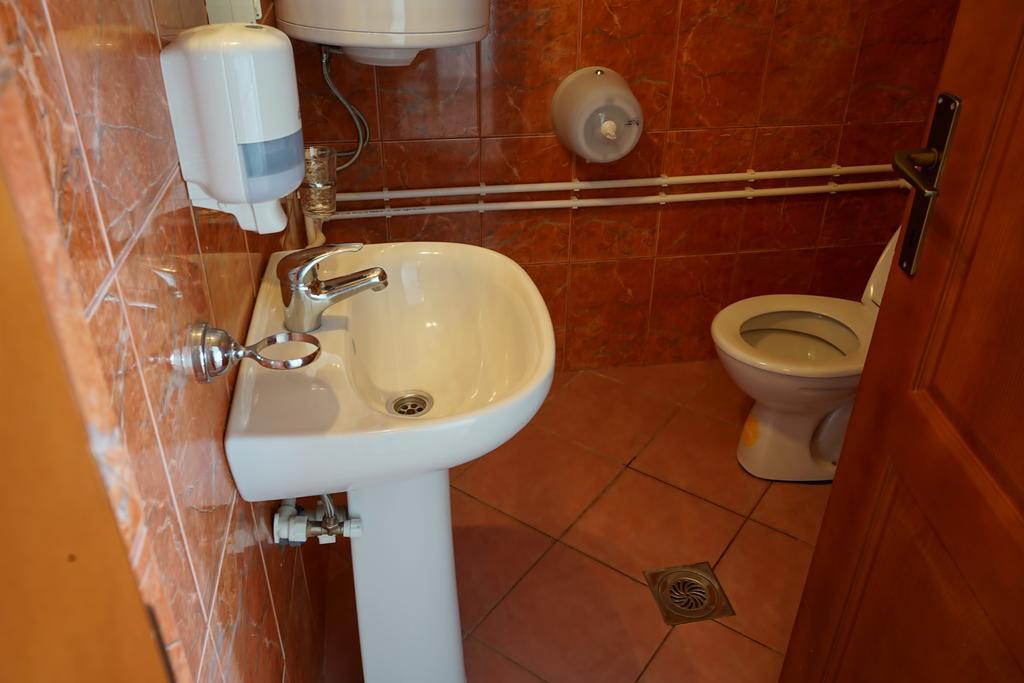 Lovac II Hotel Zabljak  Bagian luar foto