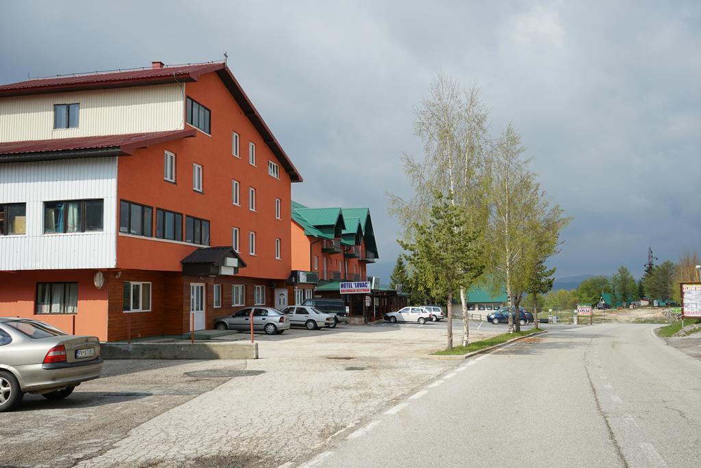 Lovac II Hotel Zabljak  Bagian luar foto